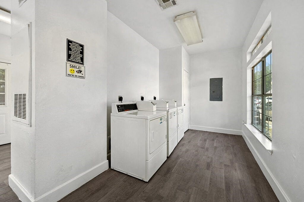 Fountains At Tidwell Apartments & The Enclave, 2303 W. Tidwell Rd